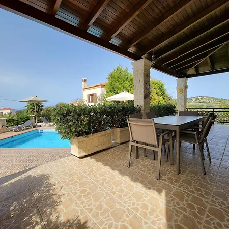 Villa Agnanti Despoina With Private Pool Skouloúfia